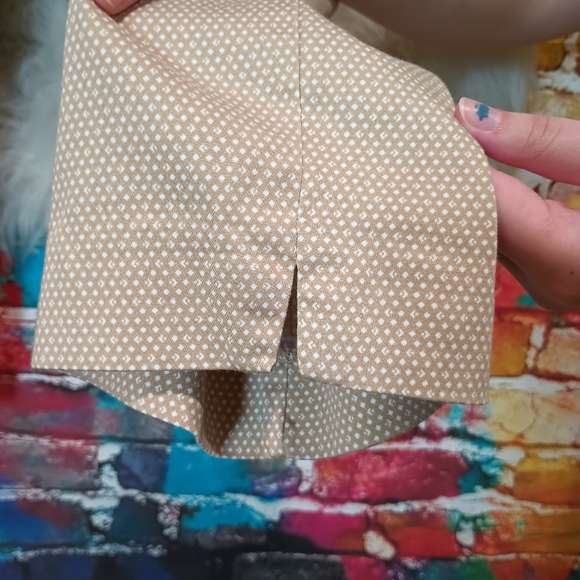 Lane Bryant Tan and White Diamond Shaped Dot Cropped Pants Size 16 - Picture 8 of 10